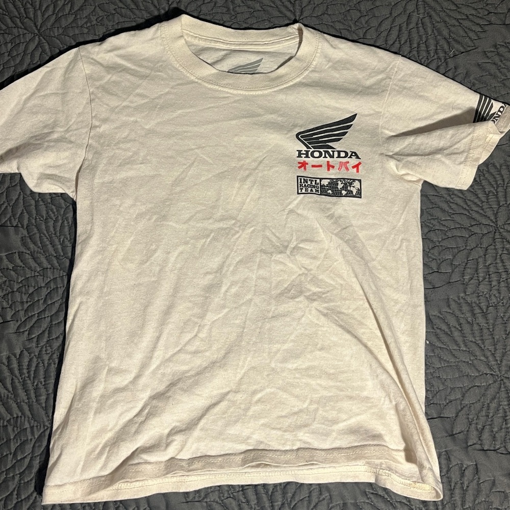 Kids size small Honda Distance Boys T Shirt Needs Cleaning